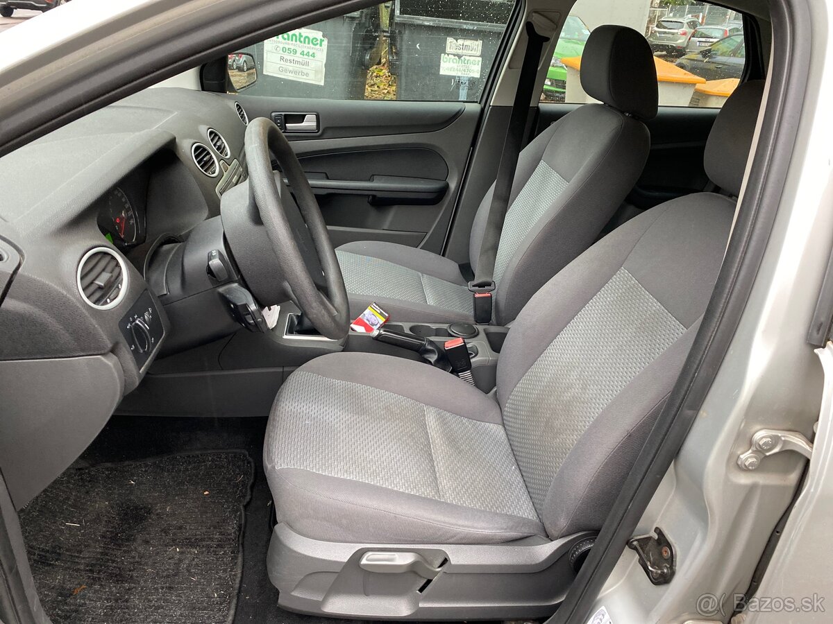 Ford Focus 1.4i (52oookm) - 8