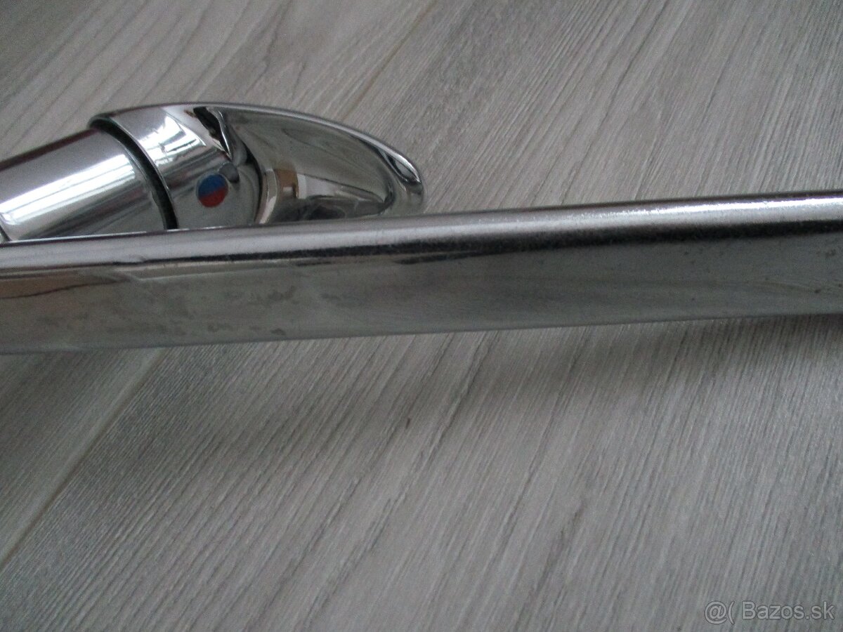 kuchynskú pákovú vodovodnú batériu a s dvomi batériovými pre - 8