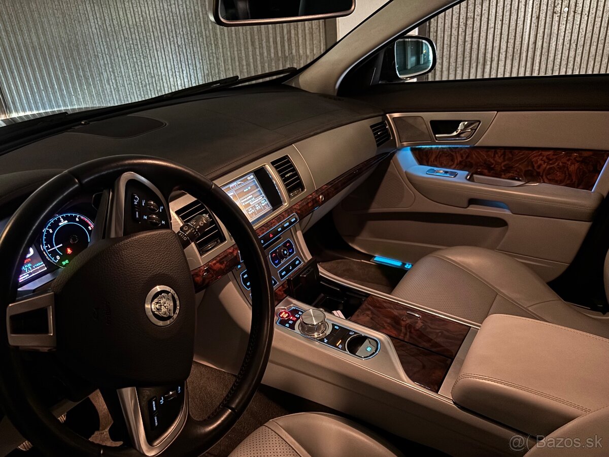 Jaguar xf 3.0d v6 diesel 177kw,znížená cena do konca mesiaca - 8