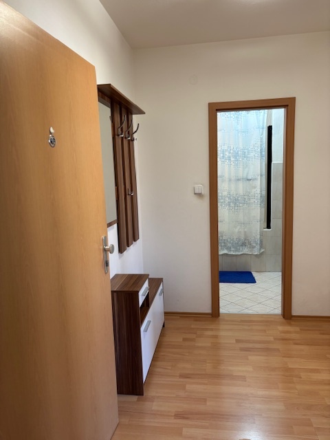 Prenájom 2 izbový byt Nitra Južná ul. - 8