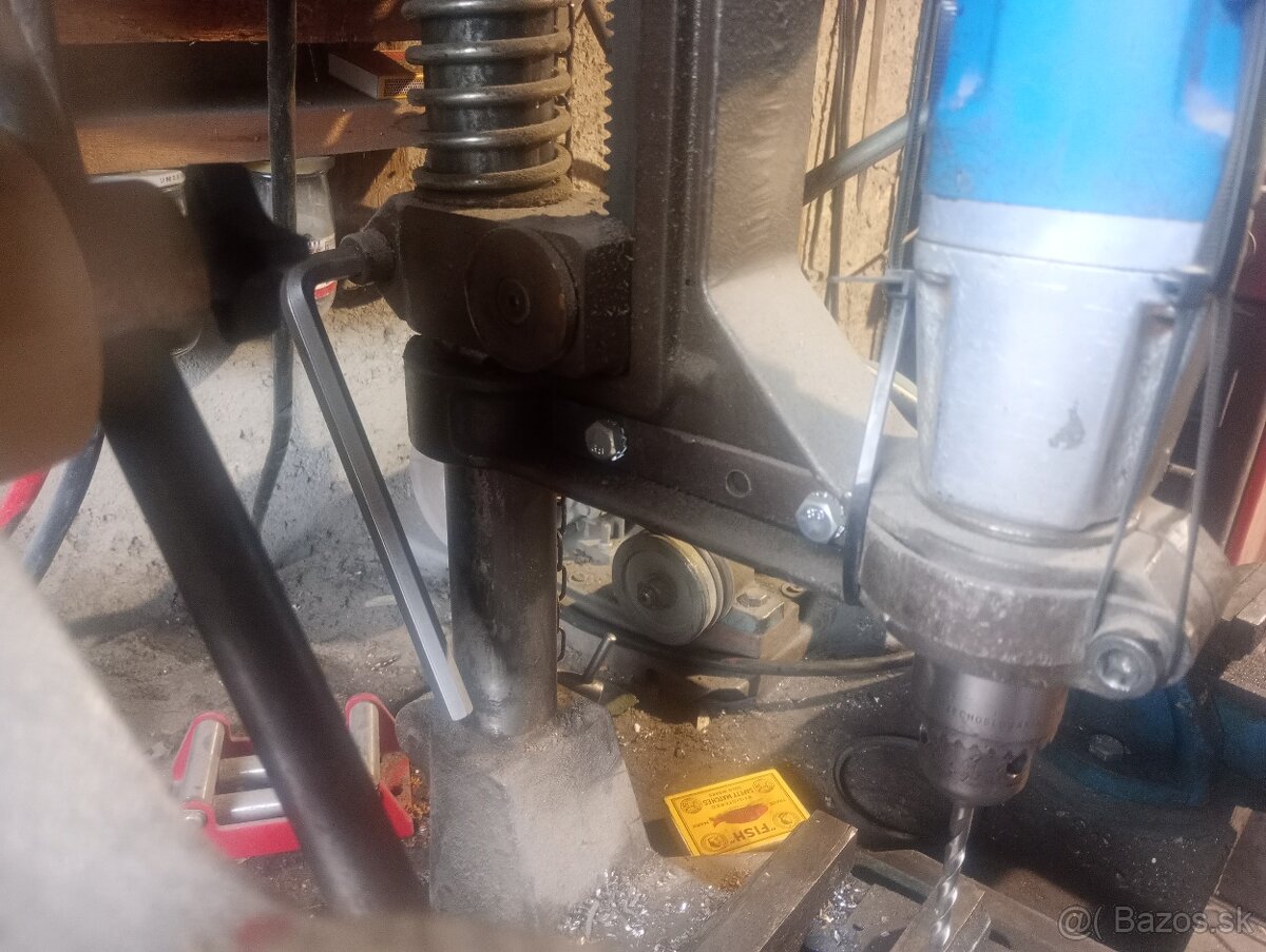 Stojan pod vrtacku - 8