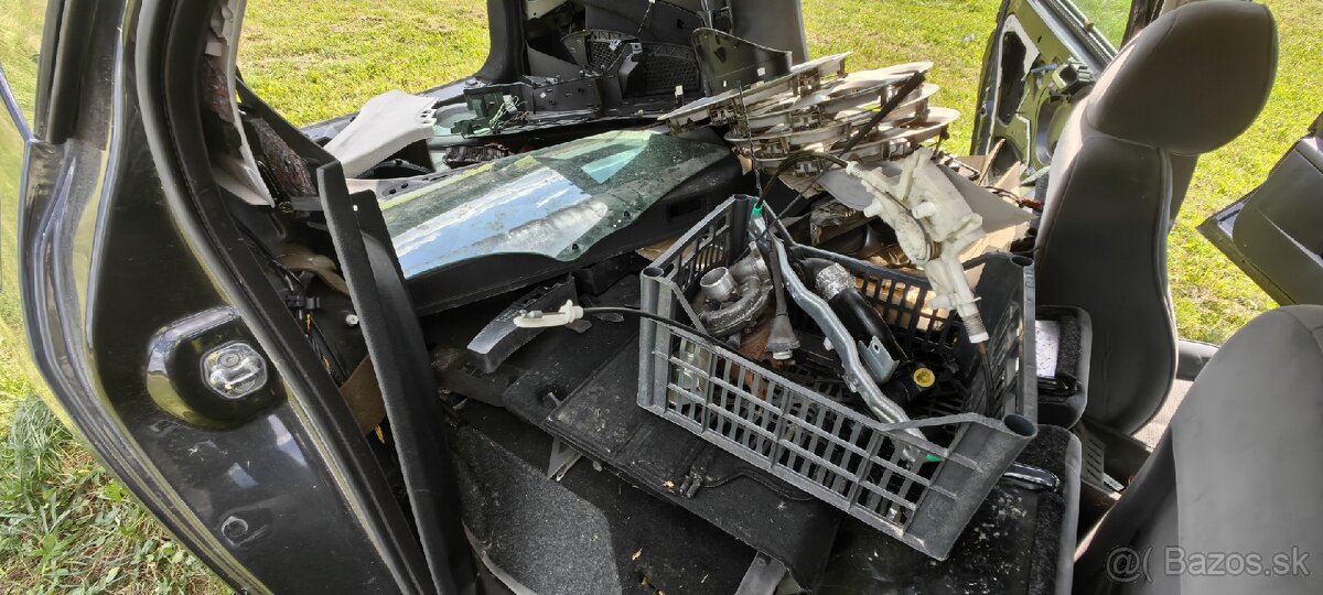 Rozpredám Peugeot 407 SW - 8