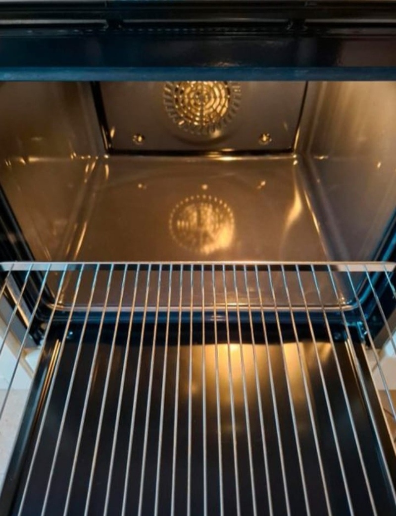 Venkovská kuchyně Nolte se spotřebiči,5894 - 8