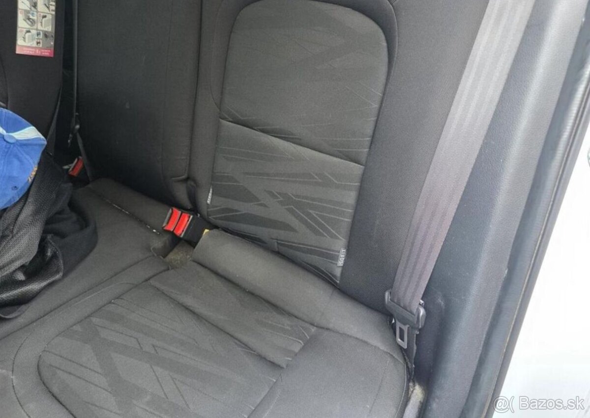 Kia Cee´d 1.6-PĚKNÝ STAV-SERVIS HISTORIE - 8