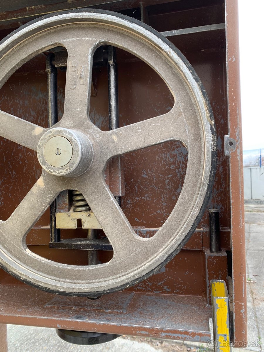 Pásová píla PVP 500 - 8