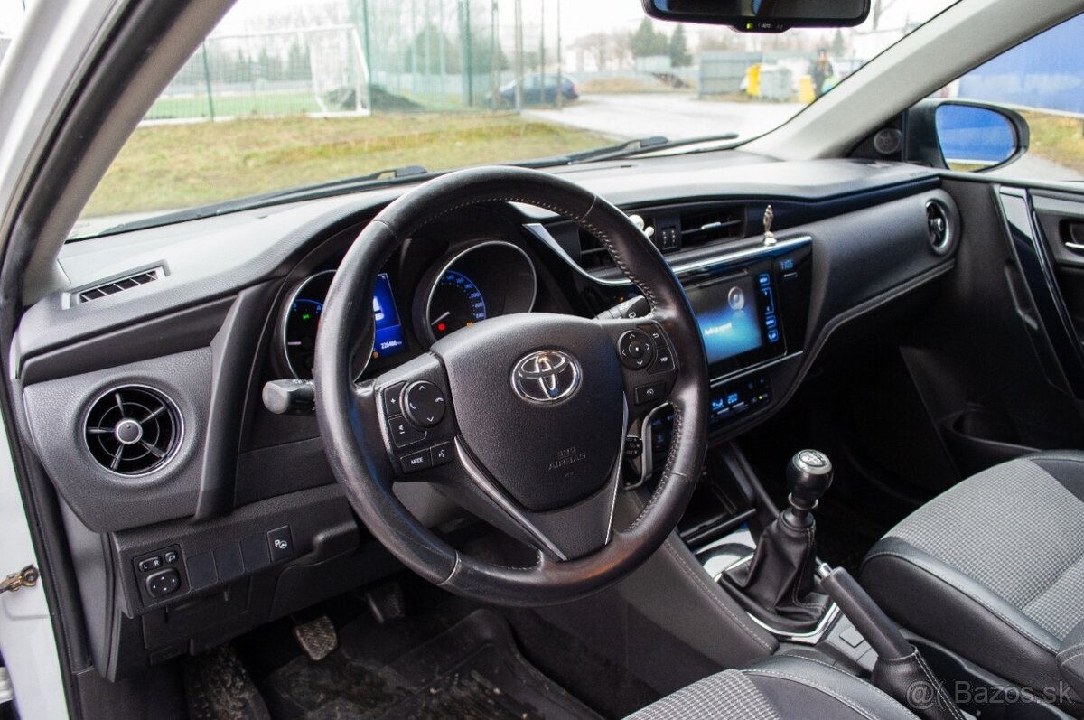 Toyota Auris 1.6 l D-4D - 8