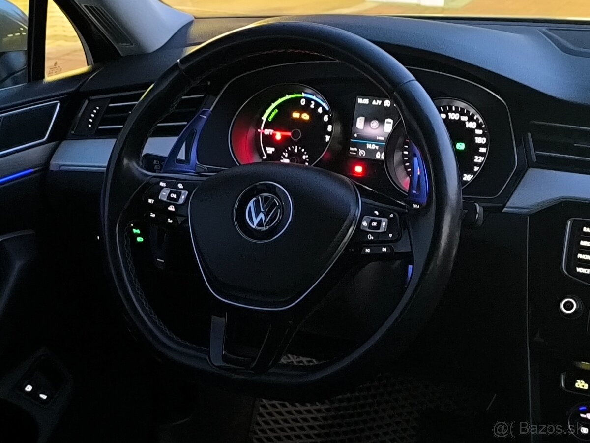 Volkswagen Passat 1.4 GTE Hybrid - 8