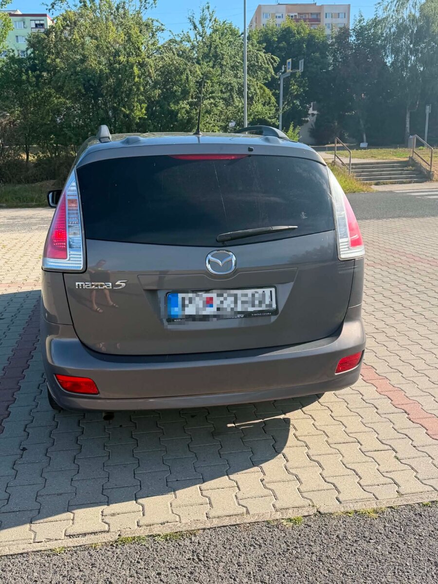 Mazda 5 -7 miestna - 8