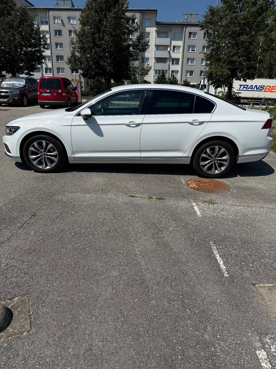 Predám VW Passat Elegance 2.0 TDI - 8