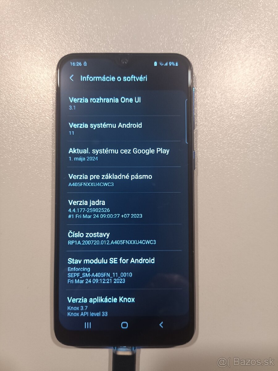 Predám Samsung A40 - 8