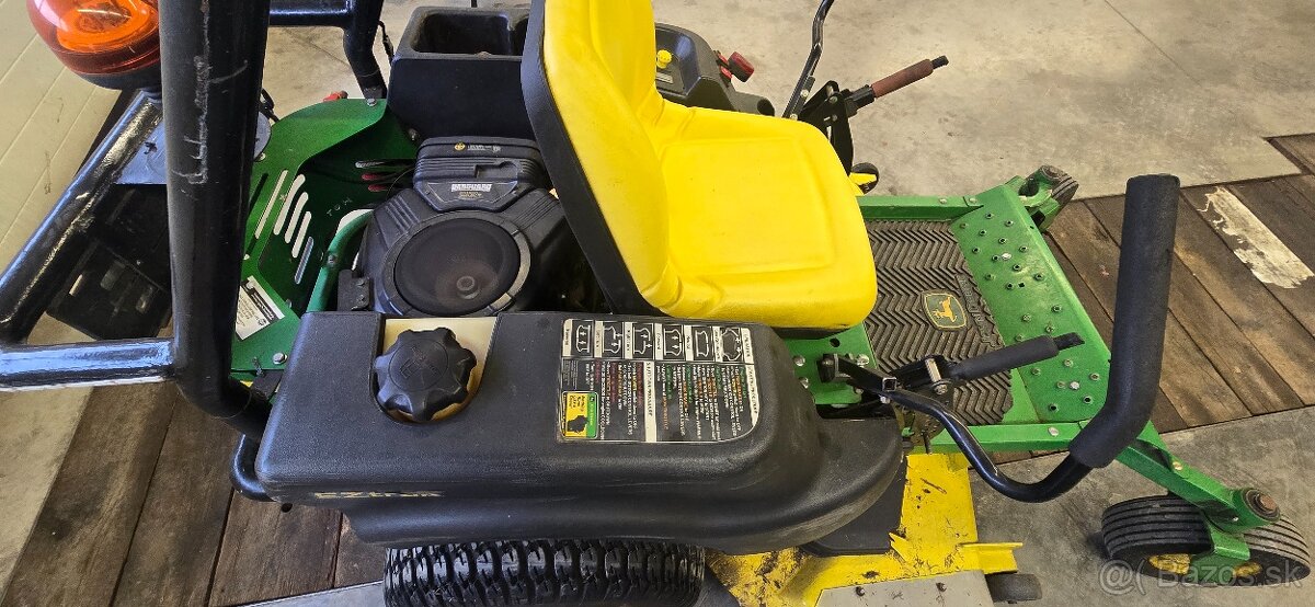 Predám John Deere Z425 - 8
