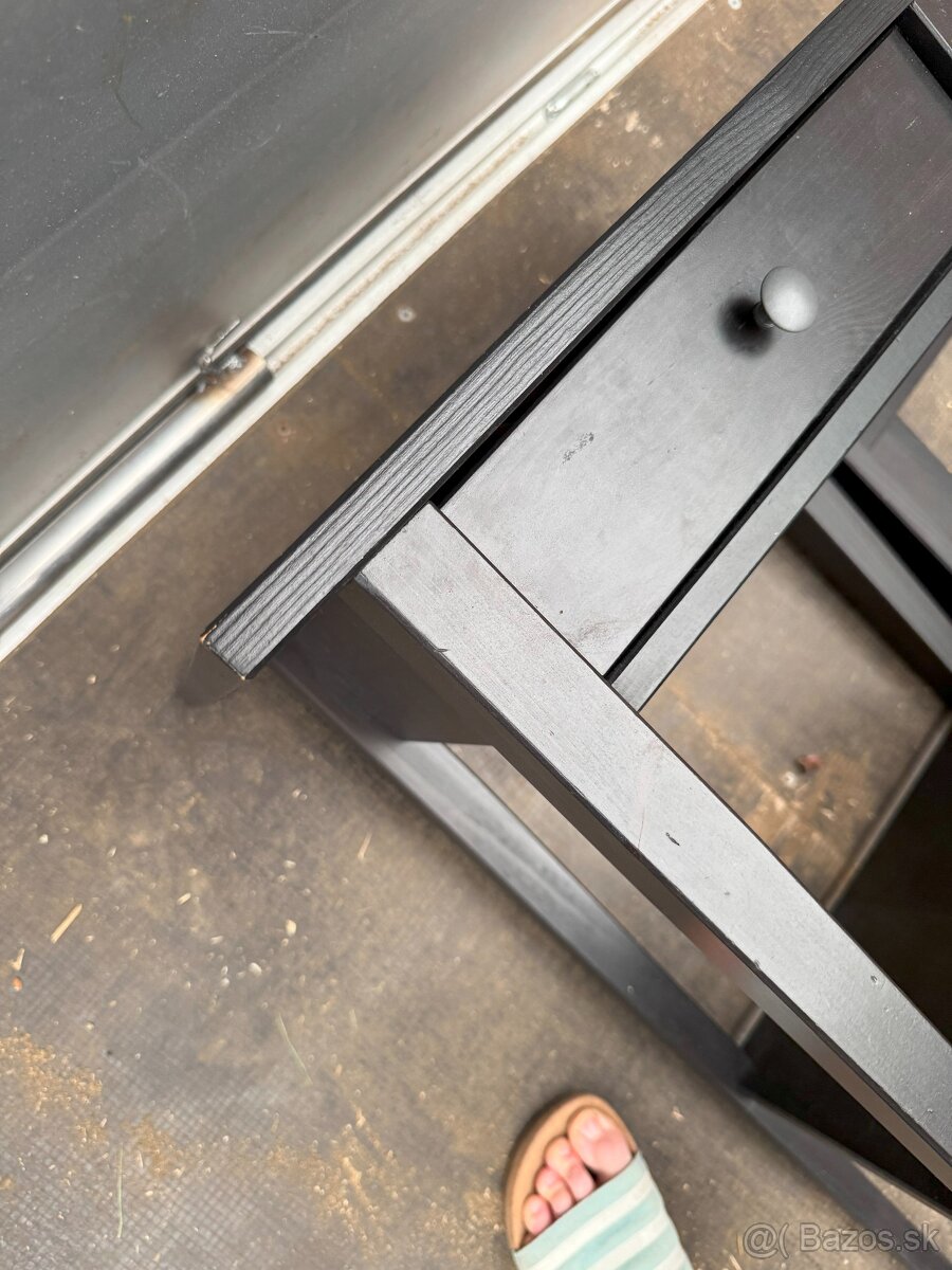 Posteľ a nočné stolíky HEMNES - 8