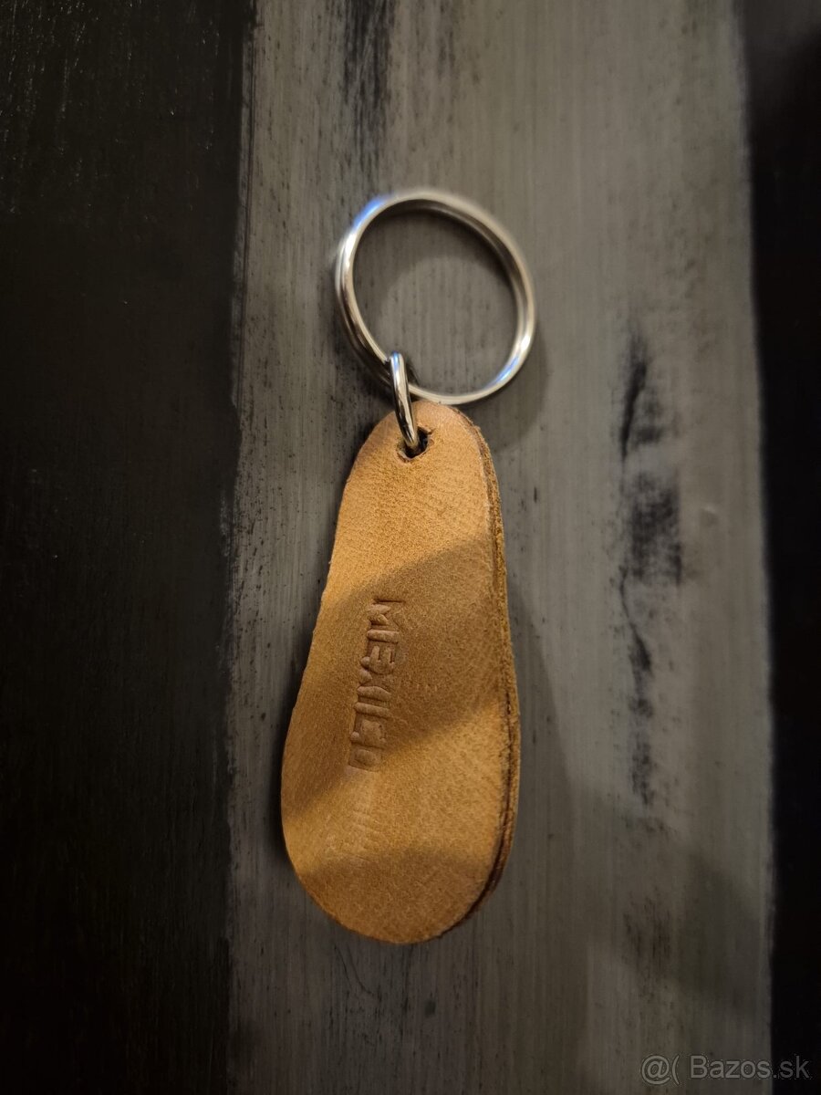 9ks - Kľúčenky rôzne druhy - 8