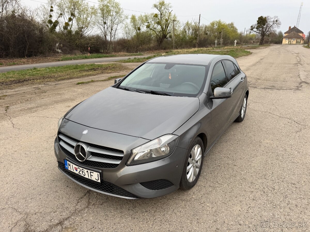 Mercedes-Benz A180 - 8