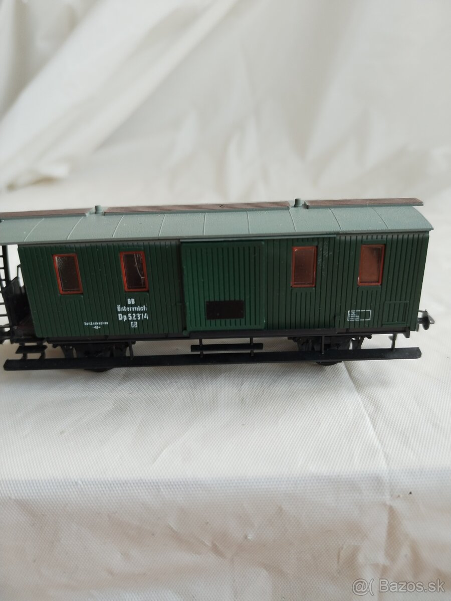 Model služobného vagóna H0 - 8