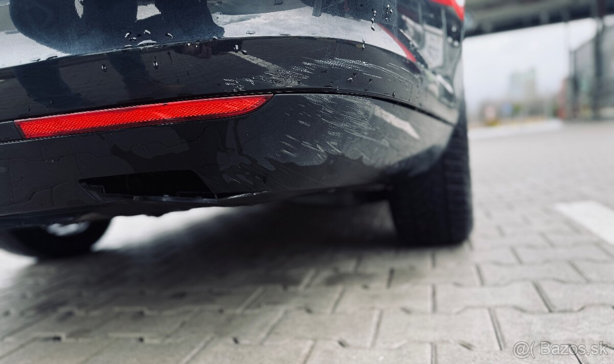 Volkswagen Golf VI 1.6 Variant / TDI 77 kW - 8