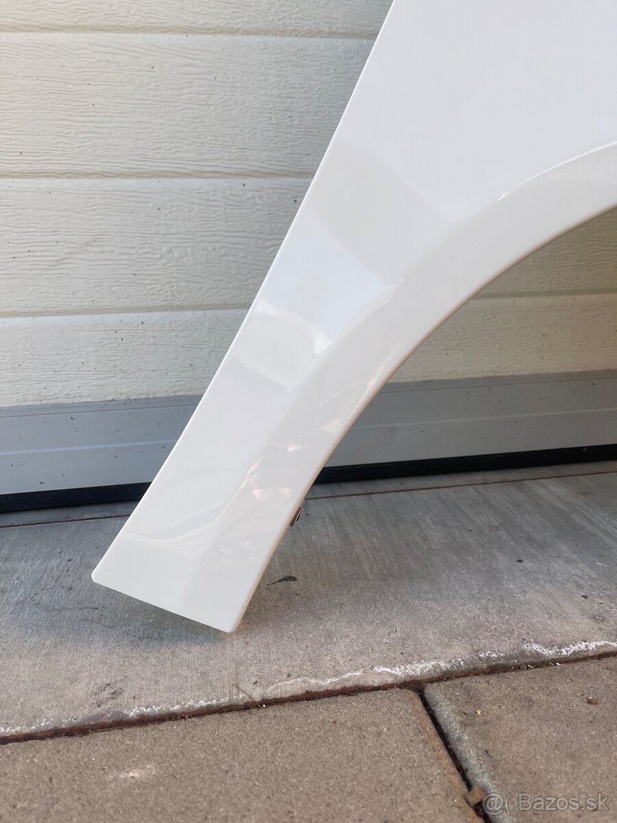 Predny blatnik Škoda Fabia 2 1026 biela - 8