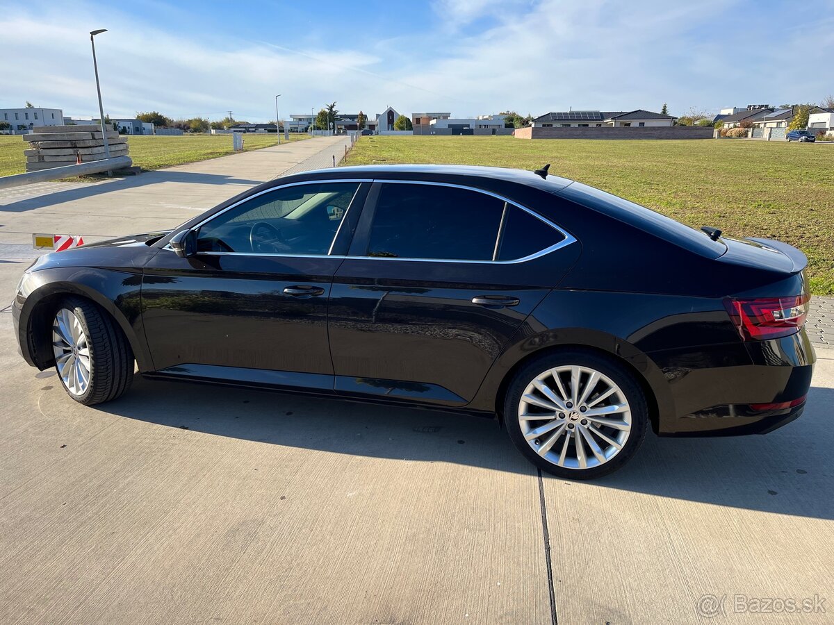 Skoda Superb 2.0 tsi DSG - 8