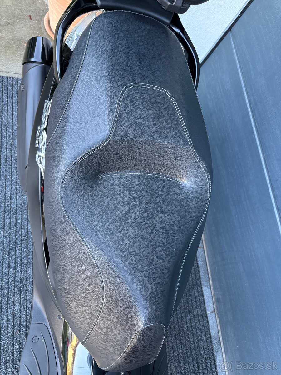 Piaggio Beverly 350i ABS ASR 2018 - 8