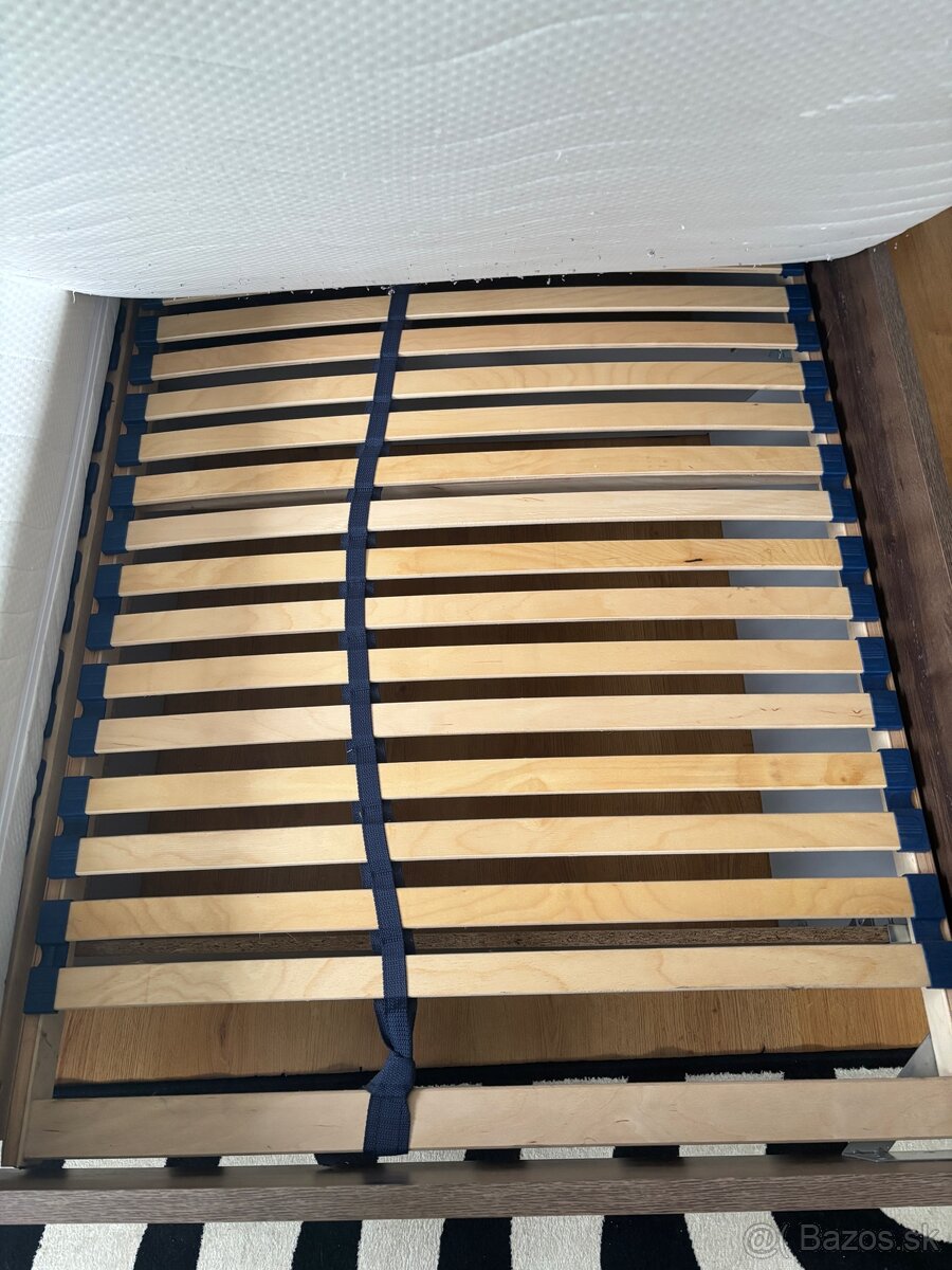 Drevená manželská posteľ 180x200cm - 8