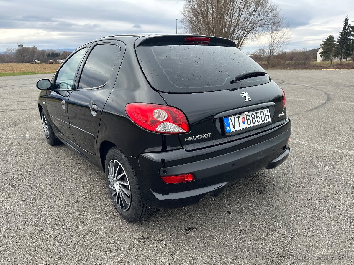 Peugeot 206+ - 8