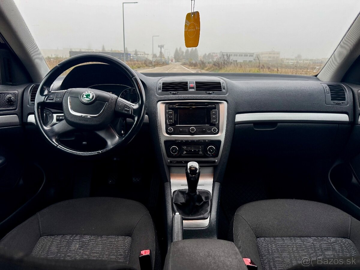 Predam Skoda Octavia 1.6tdi 77kw 2011 Nova stk ek - 8