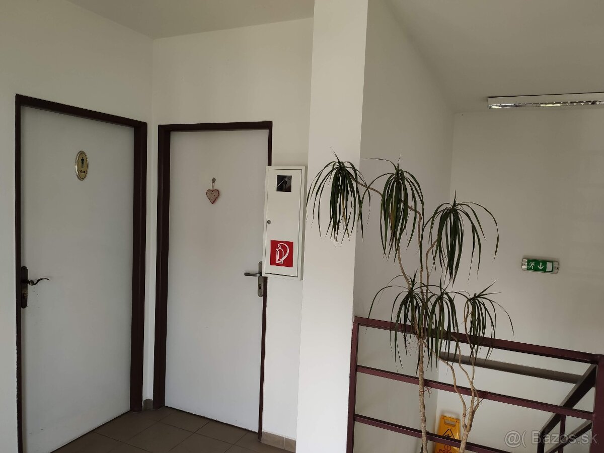 Prenájom kancel. priestorov, s parkov. miestom, Nitra - 8