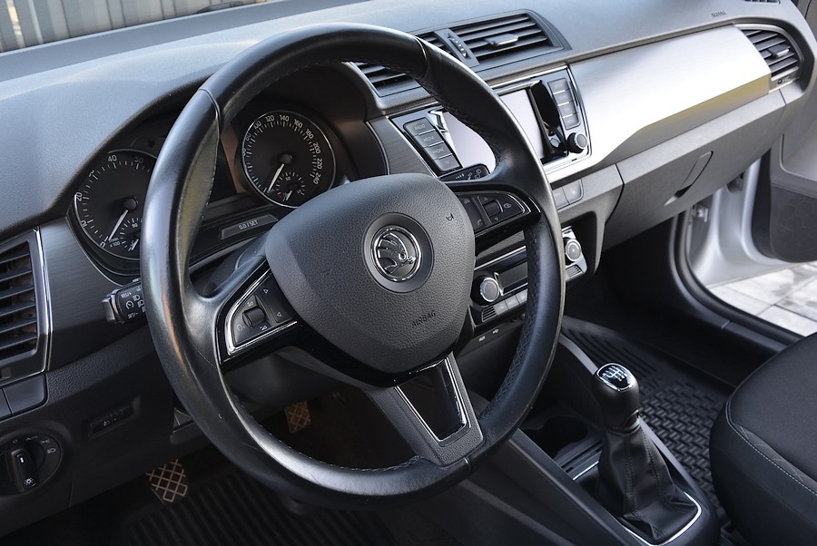 Škoda Fabia III 1,2 tsi 4 valec 81kw 6 rychl. 95 tisic km SK - 8