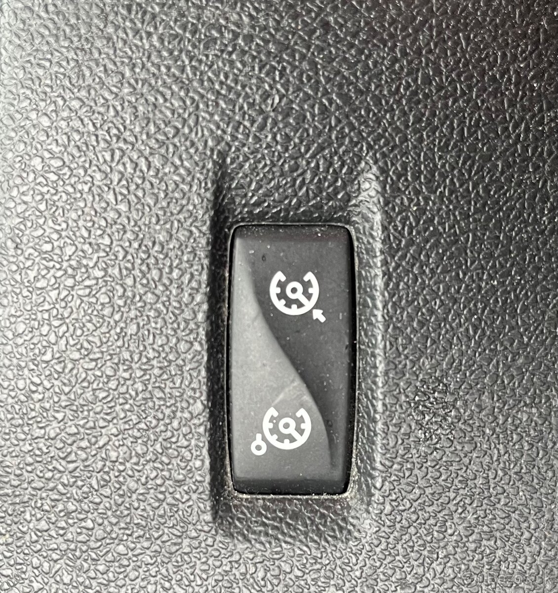 Renault Fluence 1.6 9/2011 nová STK/EK - 8