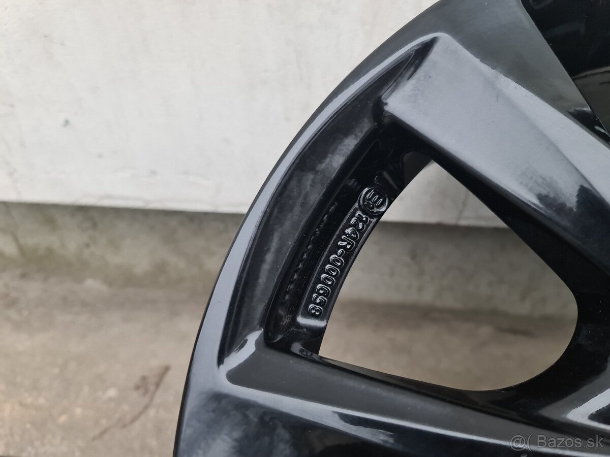 OXXO ALU DISKY 5X114,3 R16 - 8