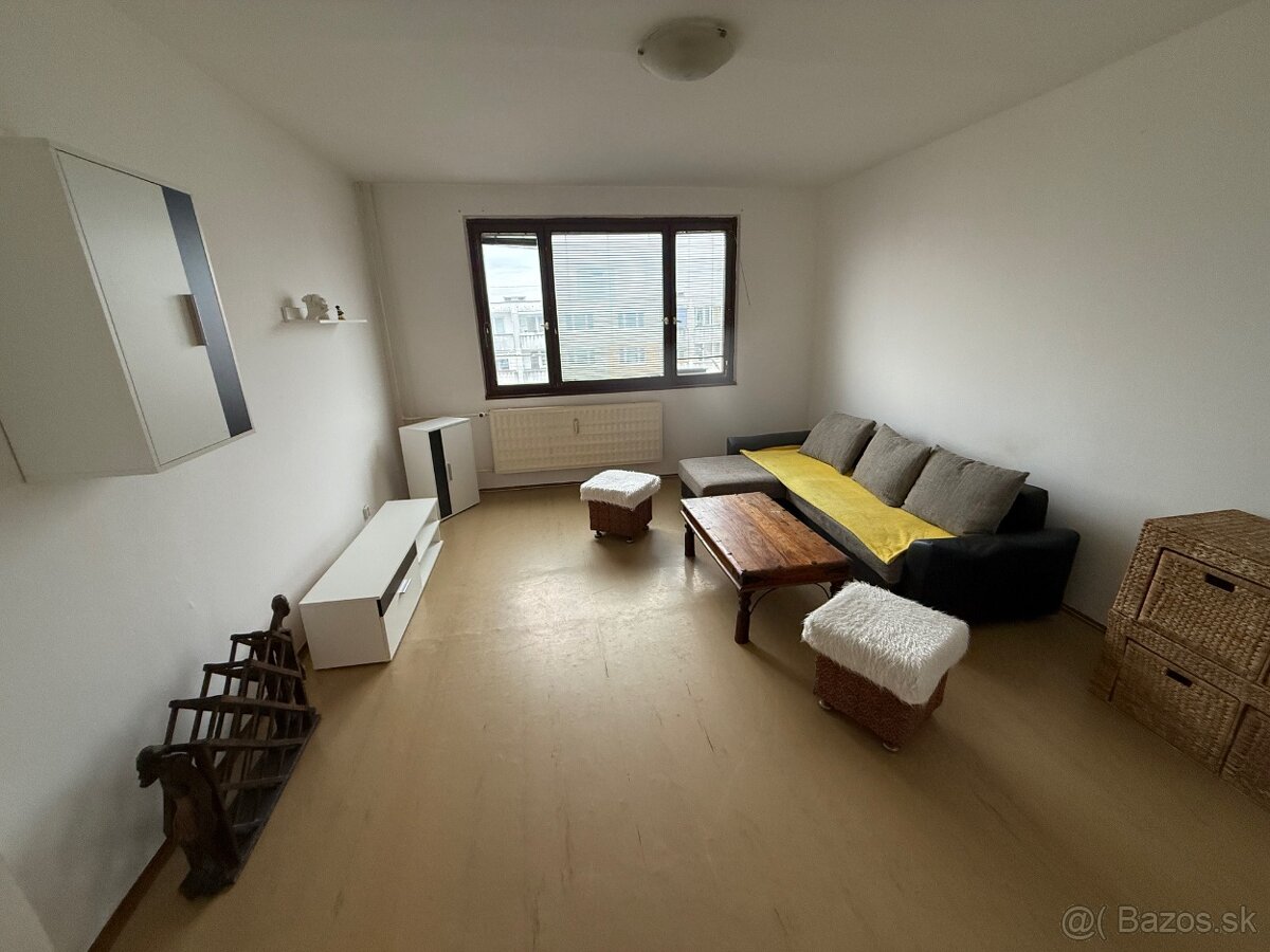 2i byt v Považskej Bystrici - 8
