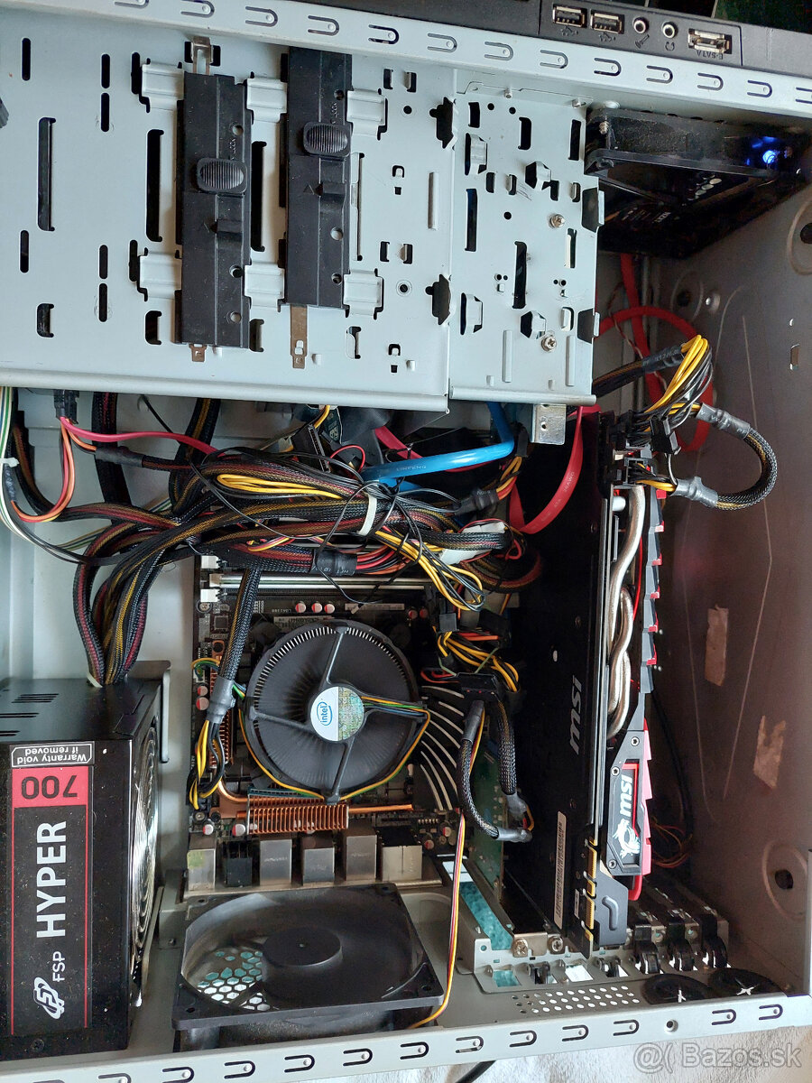 Stolný počítač Asus P6T Deluxe - 8