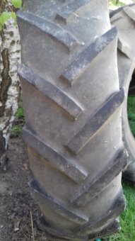 kolesa ,pneumatiky zetor 3011 - 8