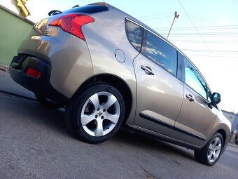 PEUGEOT 3008 1.6 HDI M6 - 8