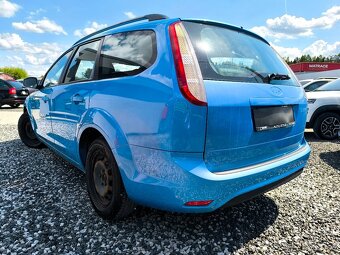 Ford Focus Kombi - 8