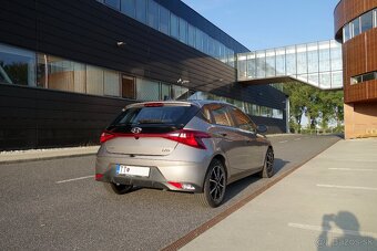 Hyundai i20 / 1.0 T-GDI / 2021 / 33000 km / Family / záruka - 8