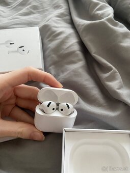 Airpods 4 - 8