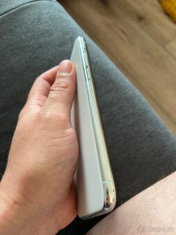 Apple iPhone 11 Pro 256GB - 8