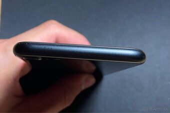 iPhone SE 2020 64GB Black / 100% batéria - 8