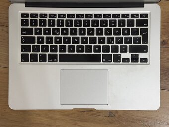 Apple Macbook Air 13" (mid 2013) i5, 4GB, 256GB - 8