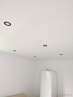 Elektrikár, Elektrikárske služby - 8