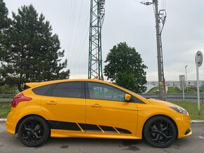 Ford Focus ST250 MKIII - 8