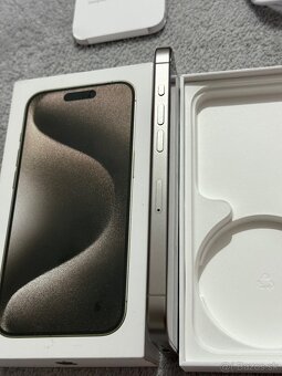 Predám Apple iPhone 15 PRO 128GB Natural Titán Stav Nového - 8