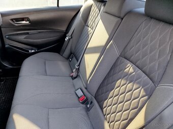 Toyota Corolla sedan 1,5i A/T r.v.2023. - 8