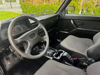 Lada Niva 1.7 - 8