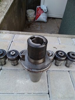 Predam gb zavitovu hlavu a tk frezu. - 8