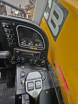 JCB 527-58 Agri Plus - 8