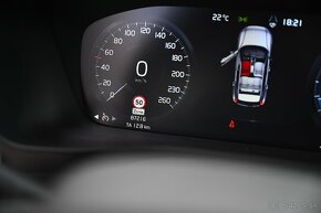 Volvo XC40 T3 Momentun PRO AT8 - benzín - 8
