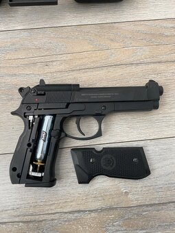 Umarex Beretta M92 FS - CO2 4,5mm - 8