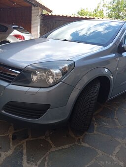 Opel Astra Combi 2006 - 8